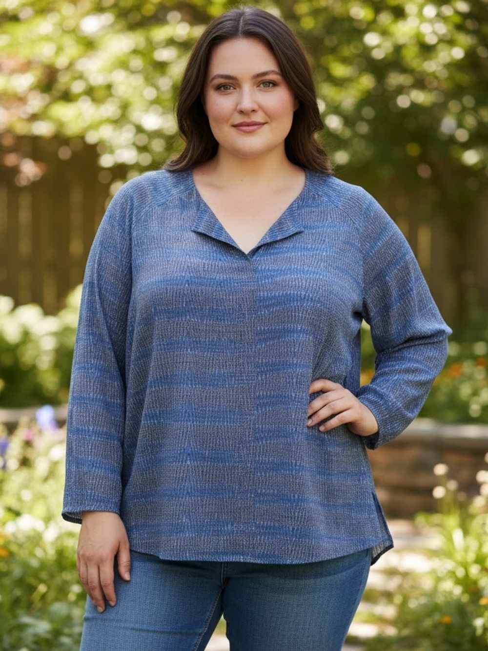 NIC+ZOE Heathered Blue V-Notch Long Sleeve Top